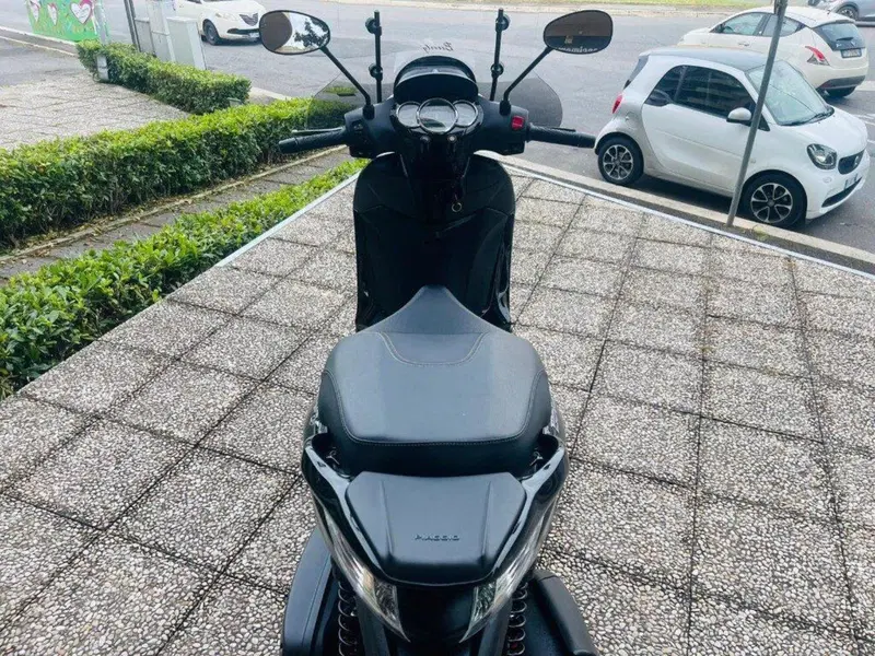 Piaggio Beverly 350 ABS (2016 - 20) (9)
