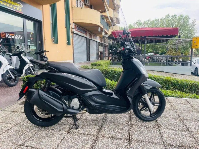 Piaggio Beverly 350 ABS (2016 - 20) (10)