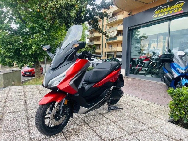 Honda Forza 350 (2022 - 24) (10)
