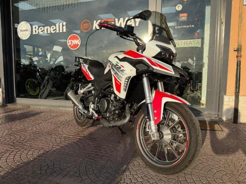 Benelli TRK 251 (2022 - 25) (7)