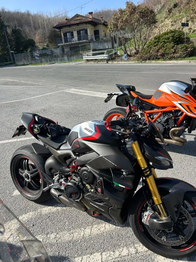 Ducati Streetfighter V4 1100 SP (2022) (4)
