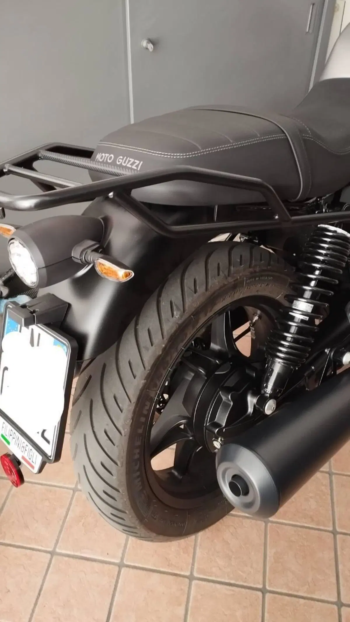 Portapacchi Moto Guzzi (4)