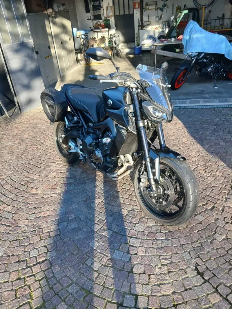 Yamaha MT-09 (2017 - 20) (3)