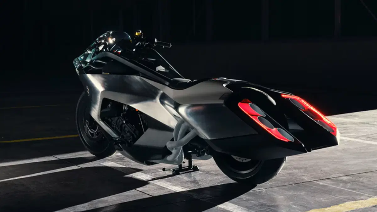 BMW Motorrad Vision K18: è lei la vera King of Baggers (4)