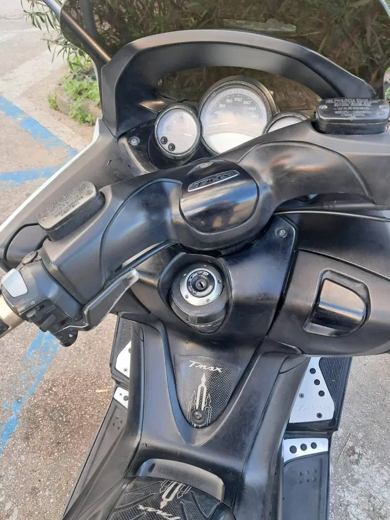 Yamaha T-Max 500 White Max (2010 - 11) (3)