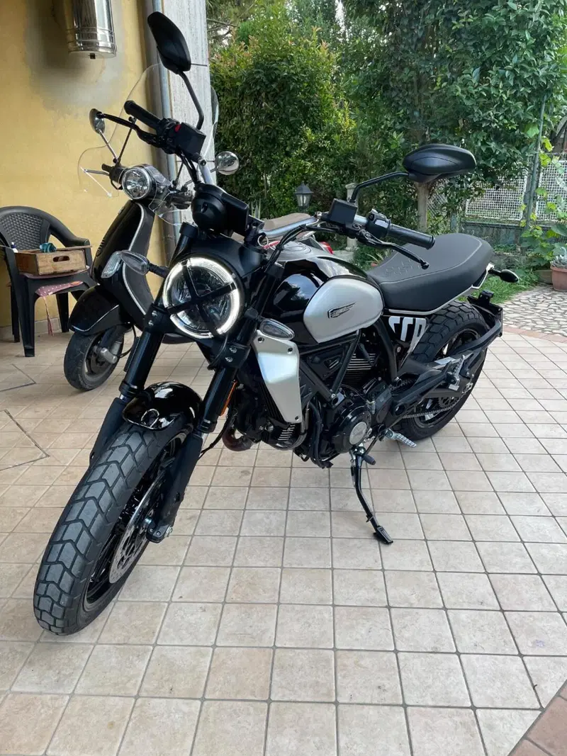 Ducati Scrambler 800 Icon (2023 - 24)