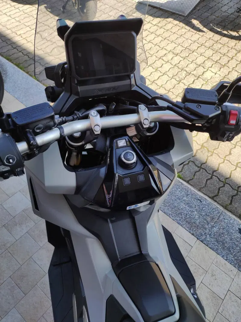 Honda X-ADV 750 (2025 - 26) (4)