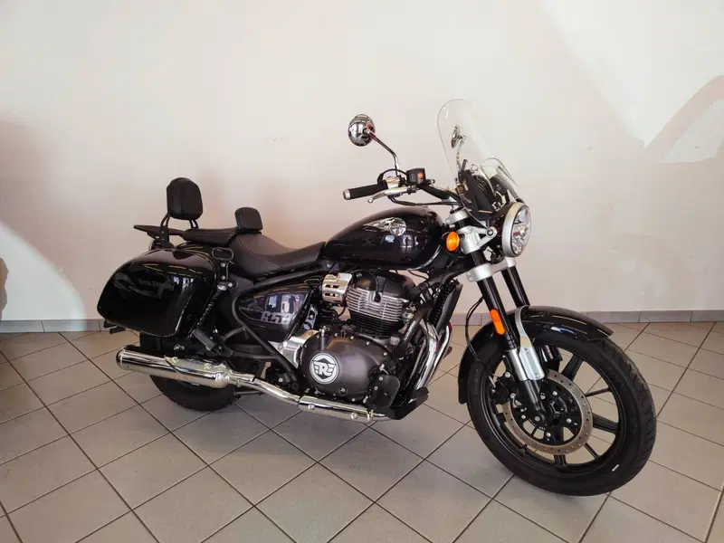 Royal Enfield Super Meteor 650 (2023 - 26) (2)