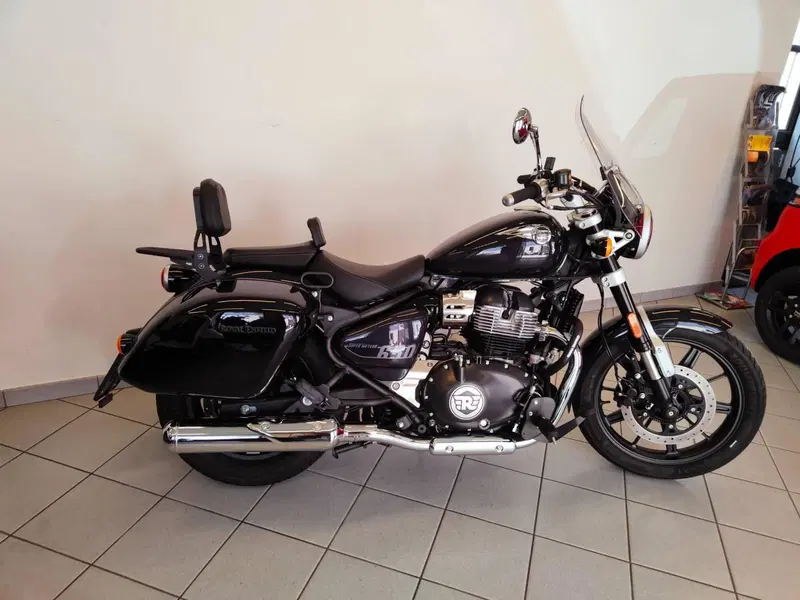 Royal Enfield Super Meteor 650 (2023 - 26) (8)