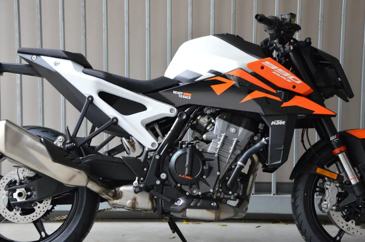 KTM 990 Duke (2024 - 26) (6)