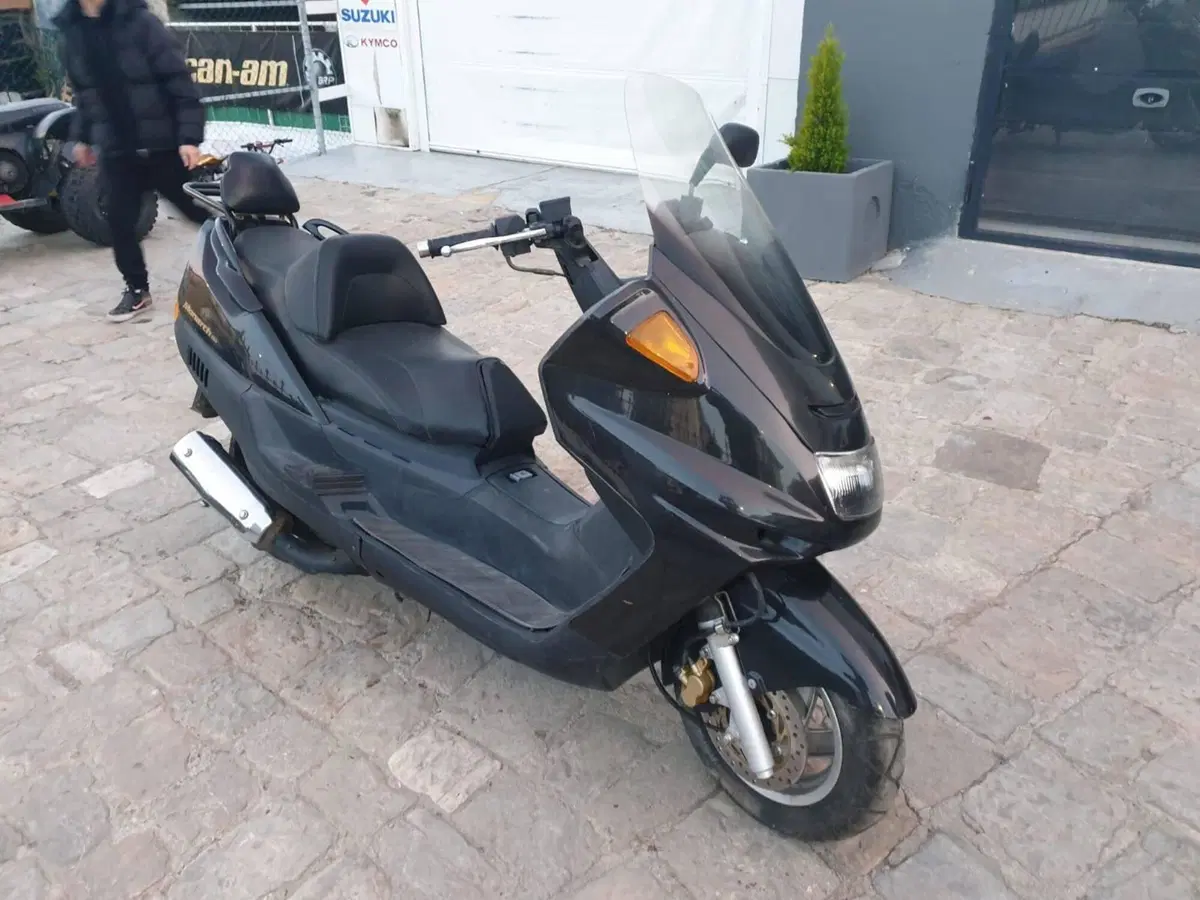 Yamaha Majesty 150 (2)