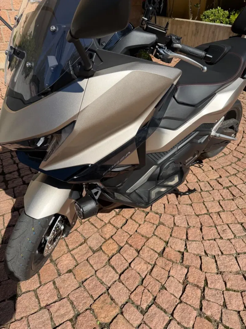 Honda Forza 750 (2025 - 26) (9)