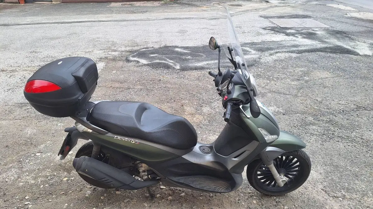 Piaggio Beverly 300 S i.e. ABS-ASR (2016 - 20) (3)