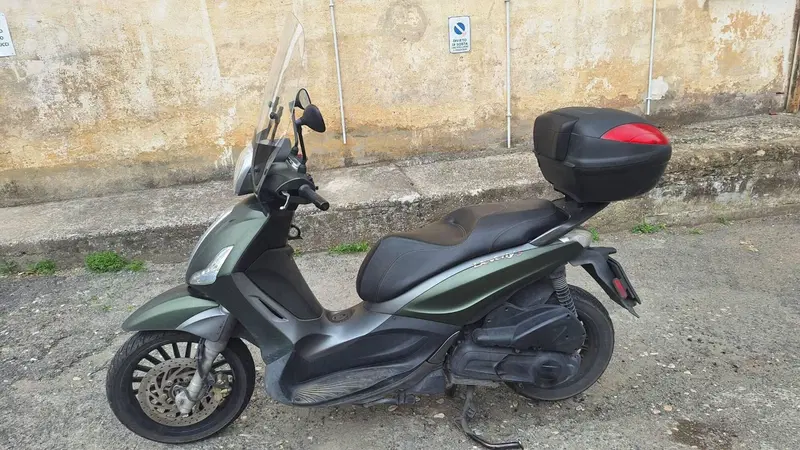 Piaggio Beverly 300 S i.e. ABS-ASR (2016 - 20) (4)