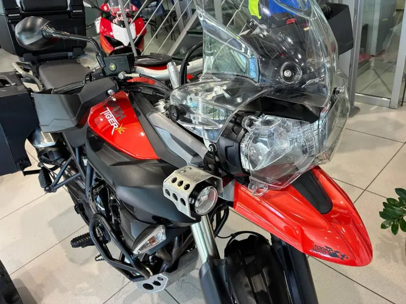 Triumph Tiger 800 XC (2011 - 12) (3)