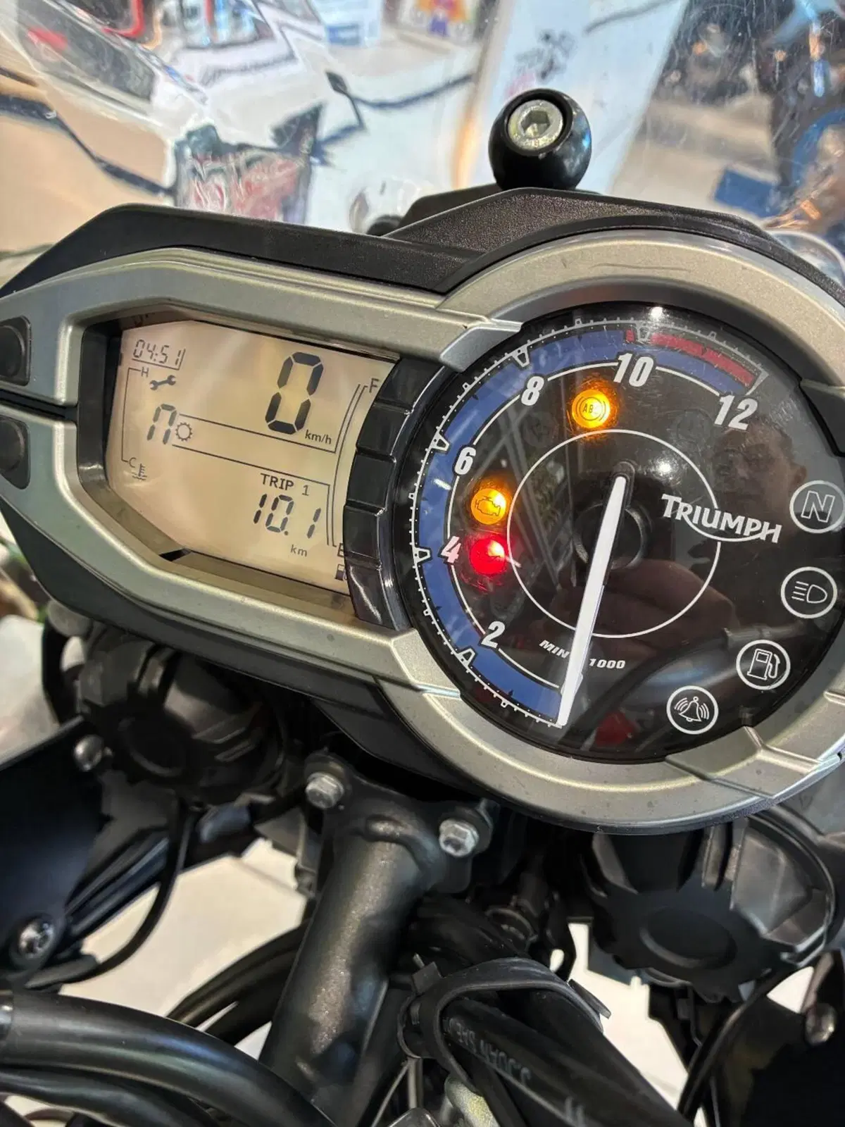 Triumph Tiger 800 XC (2011 - 12) (8)