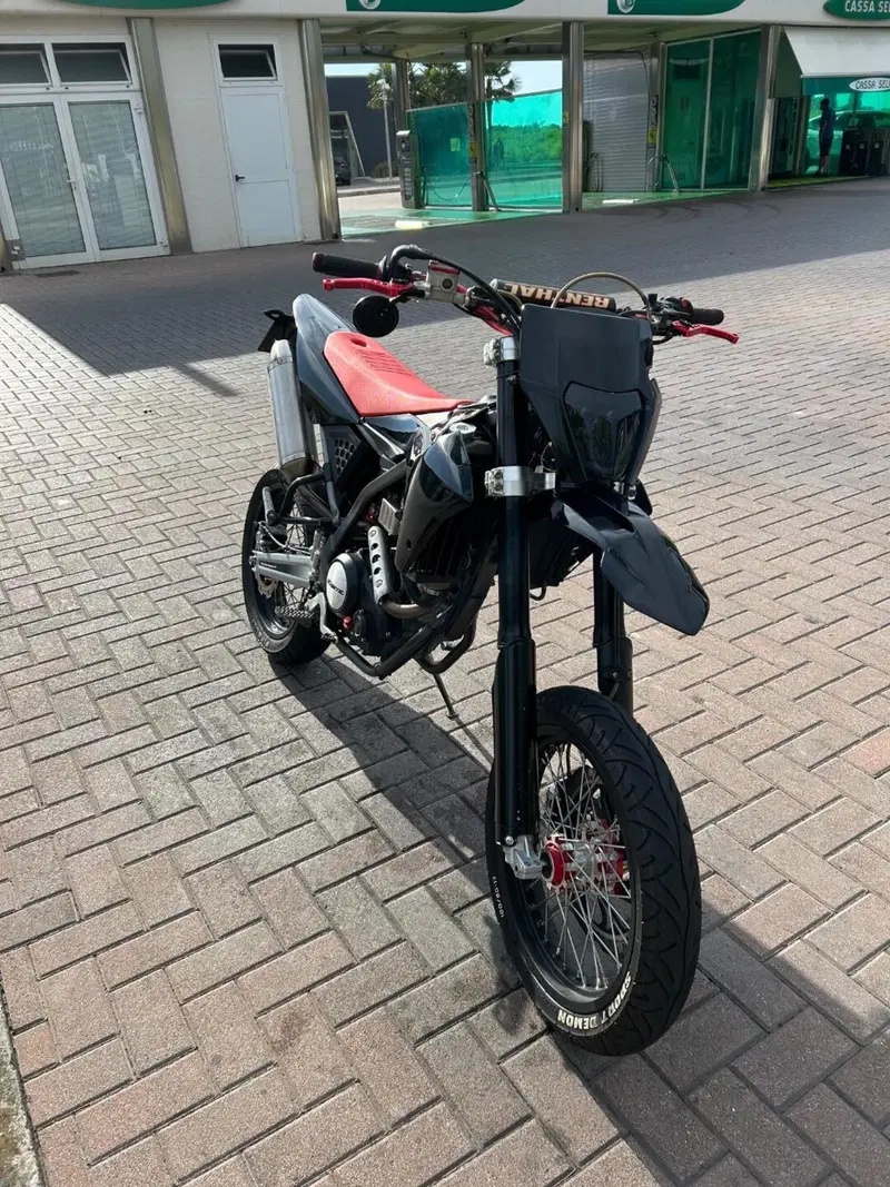 Fantic Motor Motard 125 M Performance 4t (2019) (2)