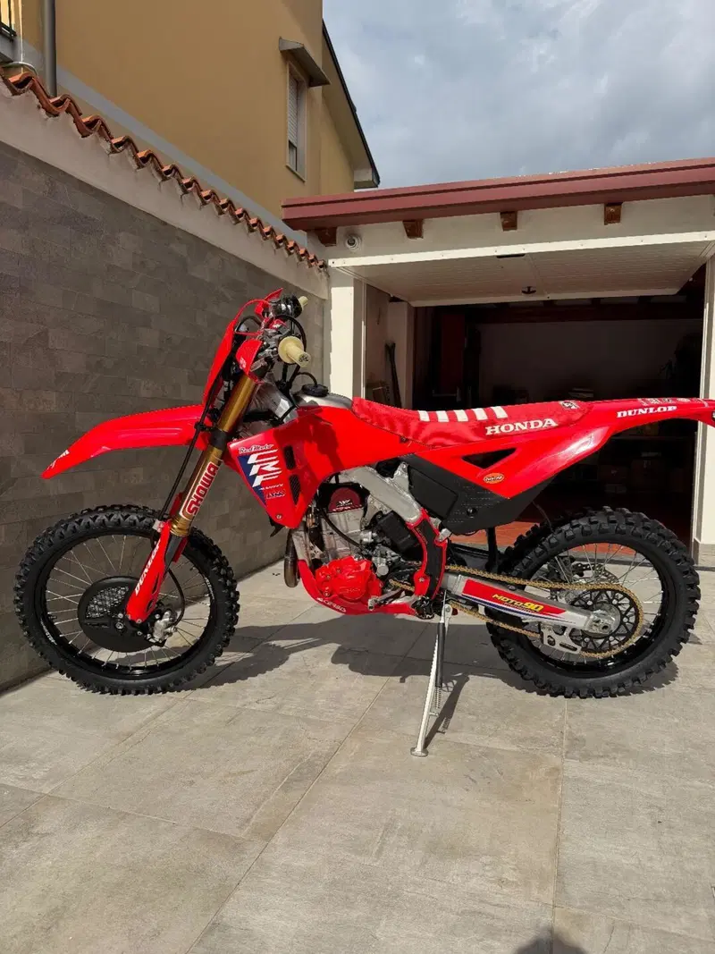 Honda CRF 450R WE (2025) (2)