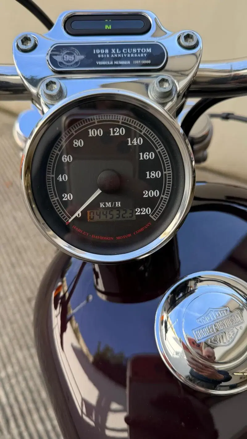 Harley-Davidson 1200 Custom (1995 - 00) - XL 1200C (5)