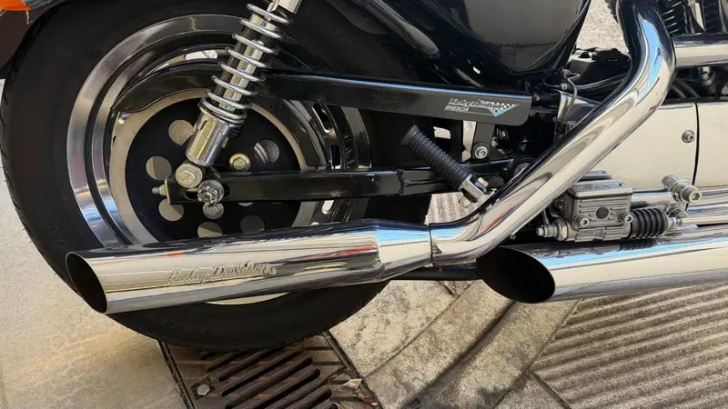 Harley-Davidson 1200 Custom (1995 - 00) - XL 1200C (10)