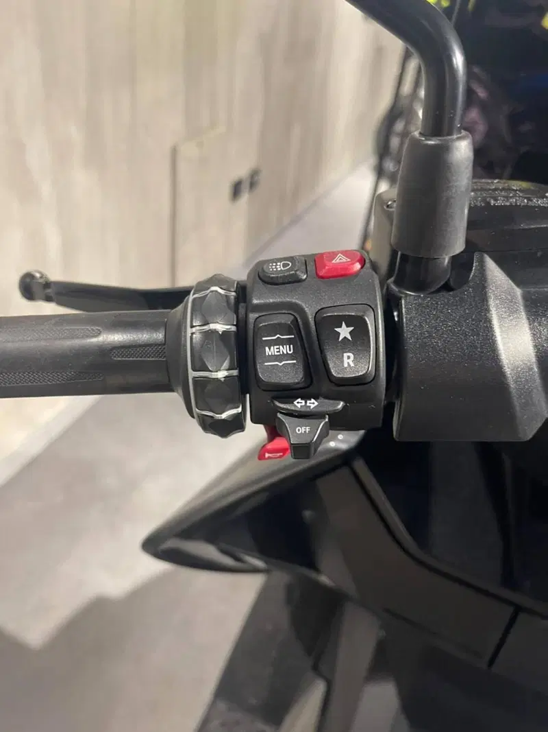 Bmw CE 04 (2021 - 25) (6)