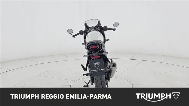 Triumph Thruxton 400 (2026) (2)