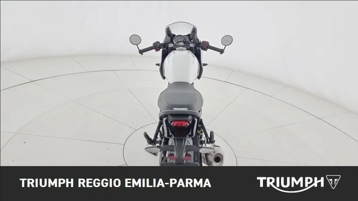 Triumph Thruxton 400 (2026) (14)