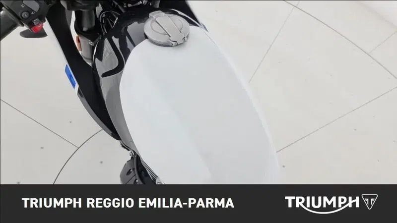 Triumph Thruxton 400 (2026) (12)