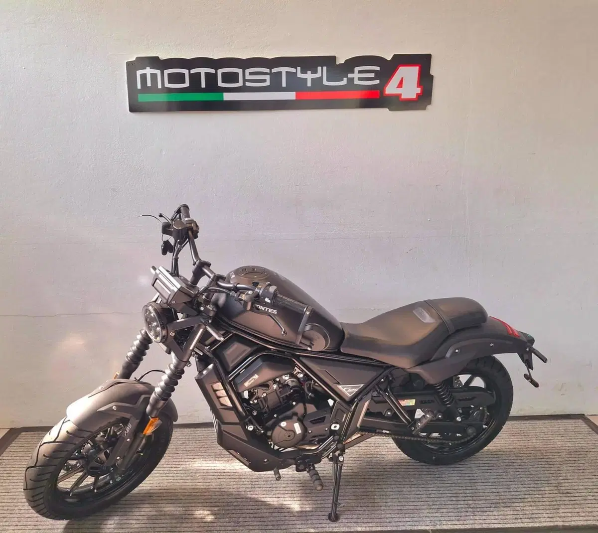 Zontes ZT125-C2 (2025 - 26) (2)
