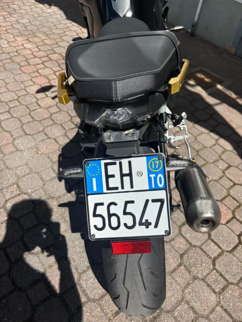 Yamaha MT-09 ABS (2016) (8)