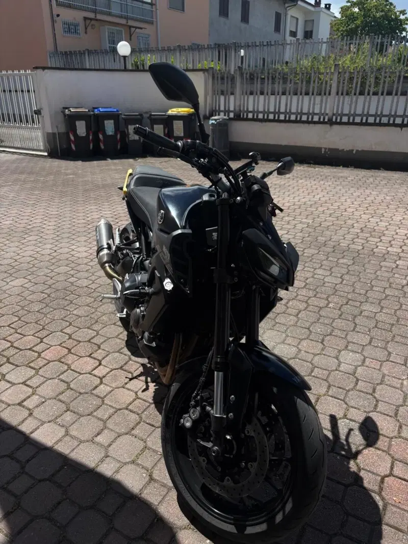 Yamaha MT-09 ABS (2016) (9)