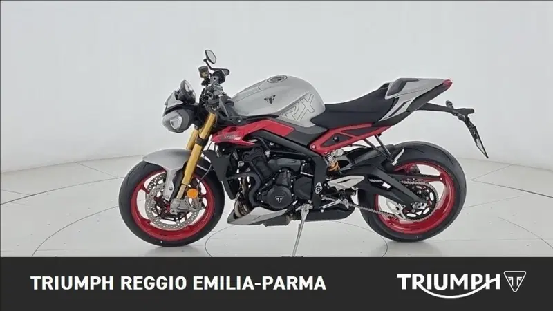 Triumph Street Triple 765 RX (2026) (5)