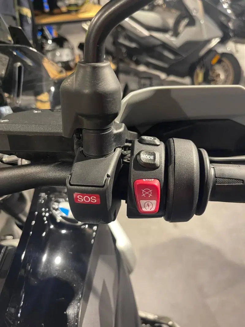 Bmw R 1300 GS Triple Black (2023 - 26) (8)