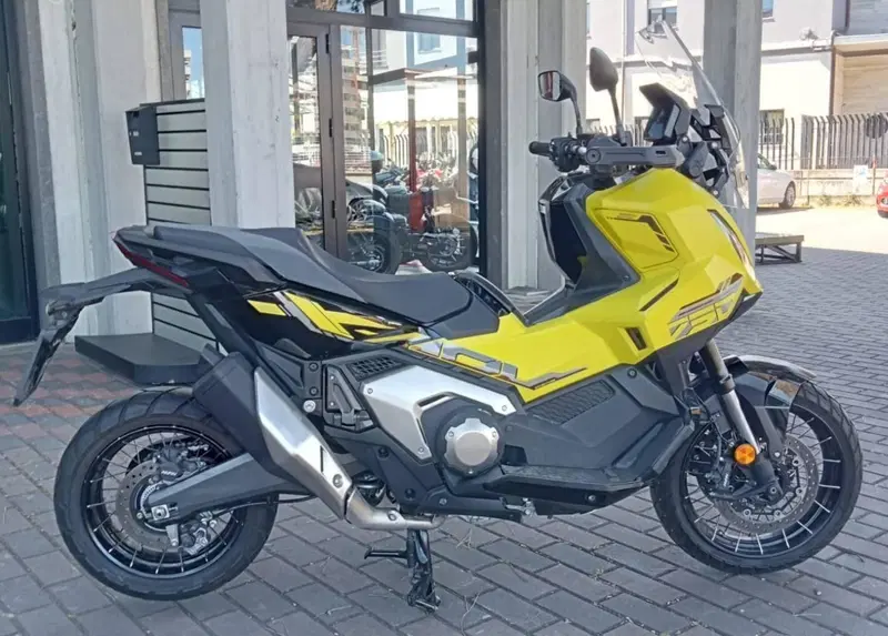 Honda X-ADV 750 (2025 - 26) (2)