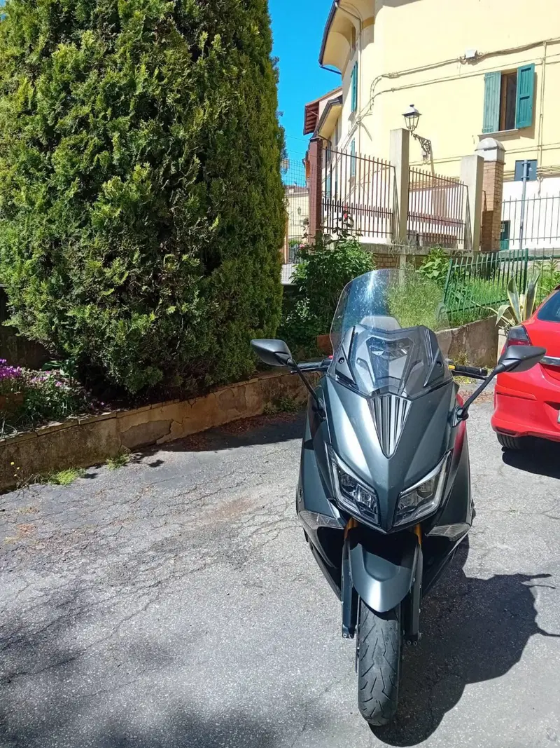Yamaha T-Max 530 Iron Max ABS (2014 - 17) (10)