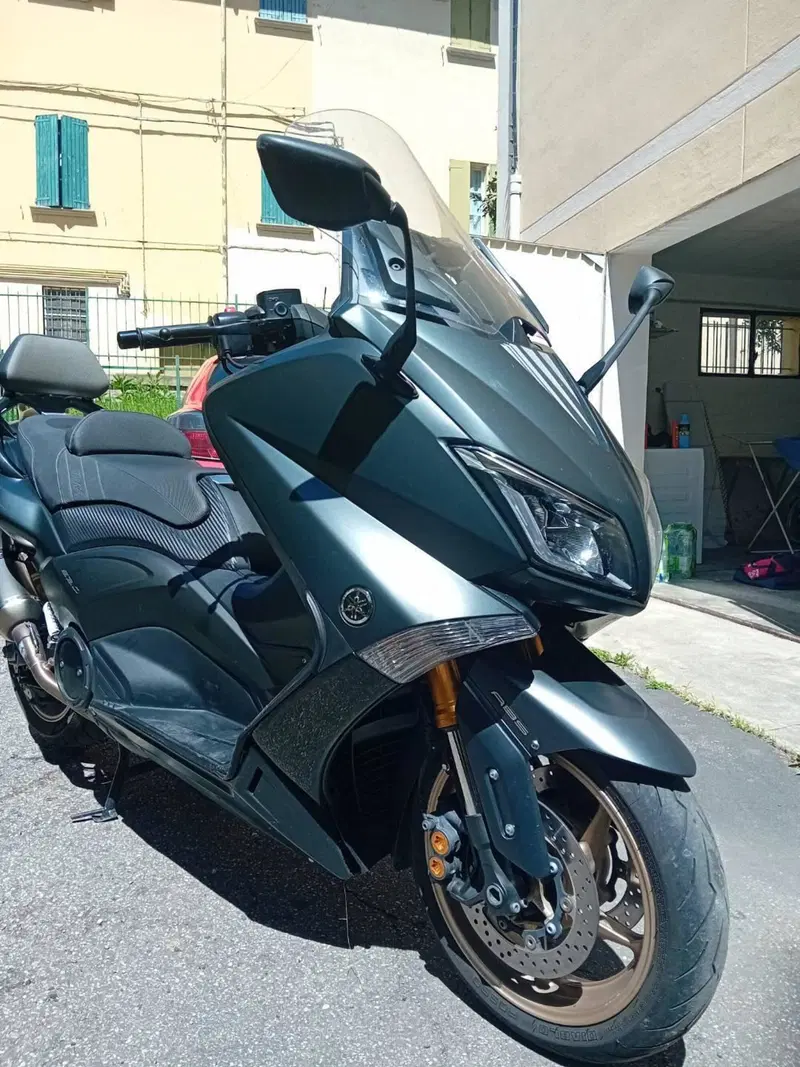 Yamaha T-Max 530 Iron Max ABS (2014 - 17) (13)