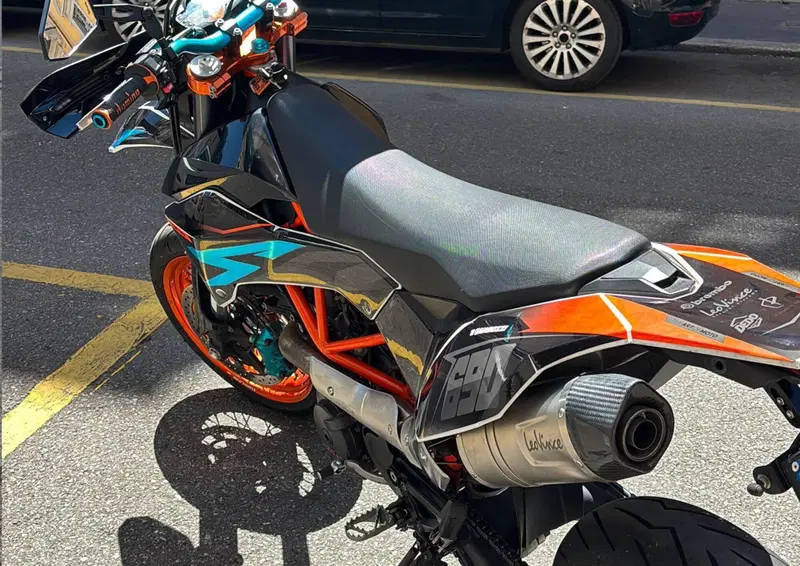 KTM 690 SMC R (2012 -17) (4)