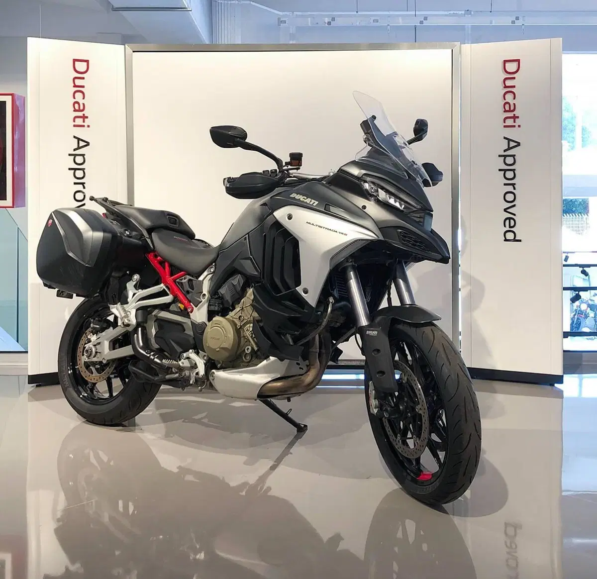 Ducati Multistrada V4 S (2021 - 24) (2)