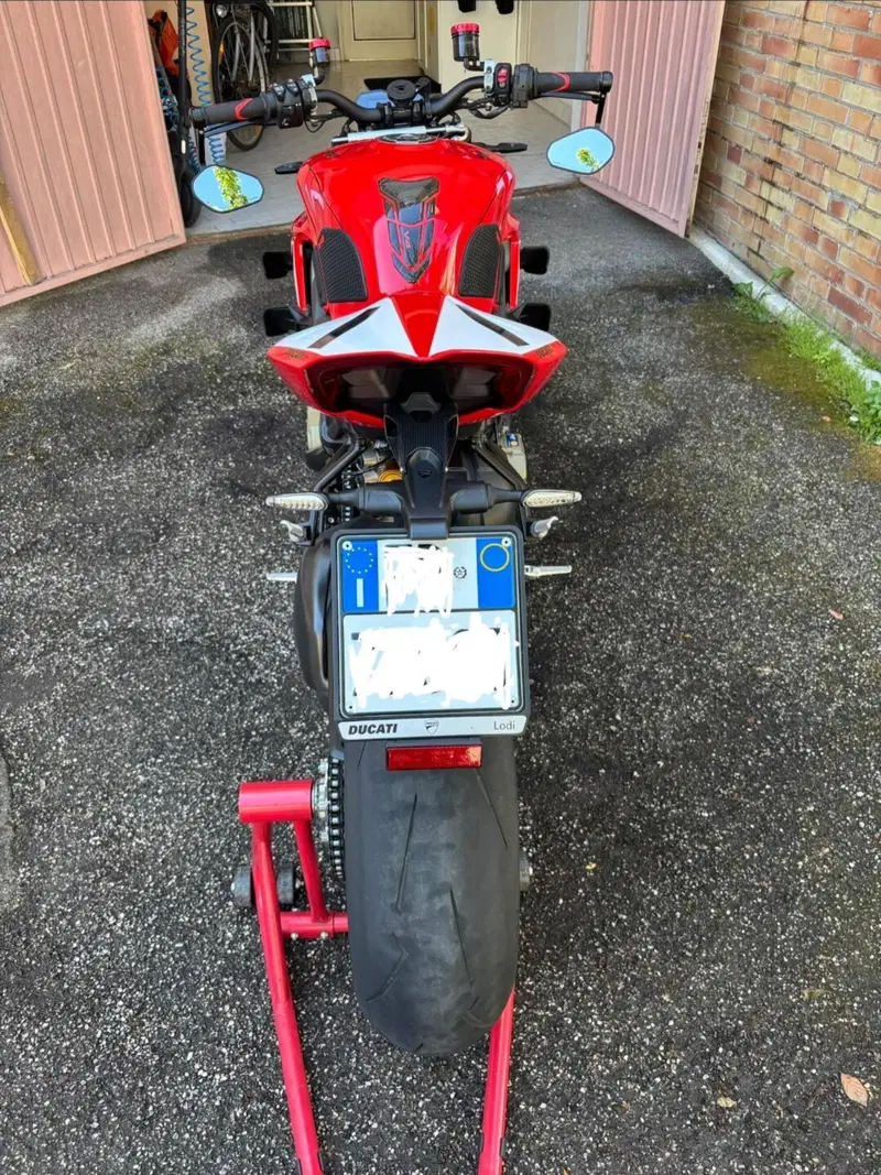 Ducati Streetfighter V4 S (2023 - 24) (4)