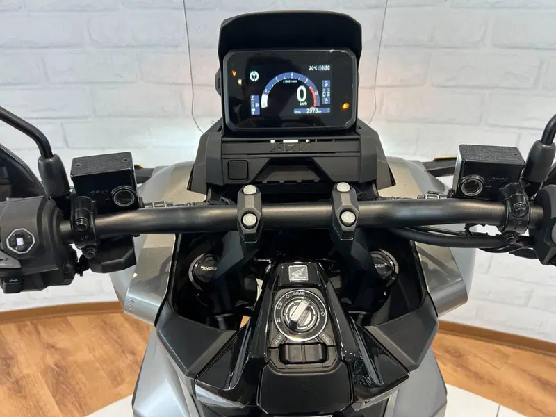 Honda ADV 350 (2025 - 26) (10)