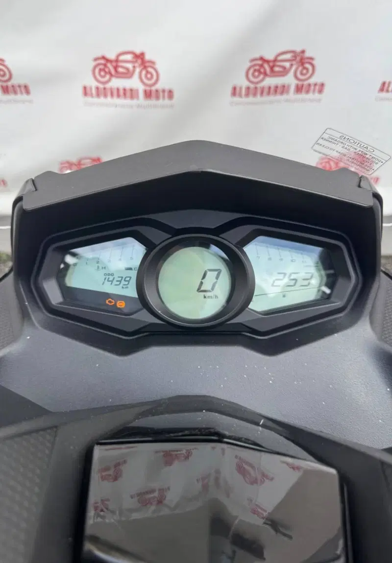 Kymco Dink 150 Flat (2023 - 26) (3)