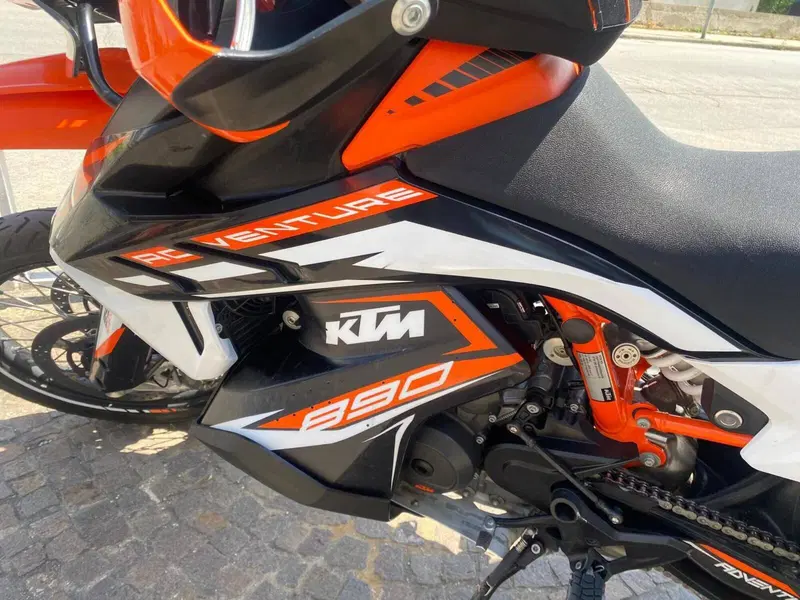 KTM 890 Adventure R (2022) (10)