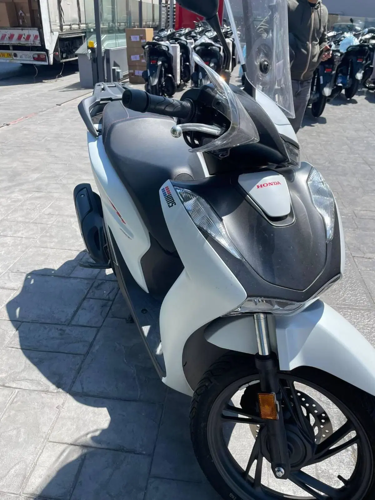 Honda SH 150i Sport (2024 - 25) (2)