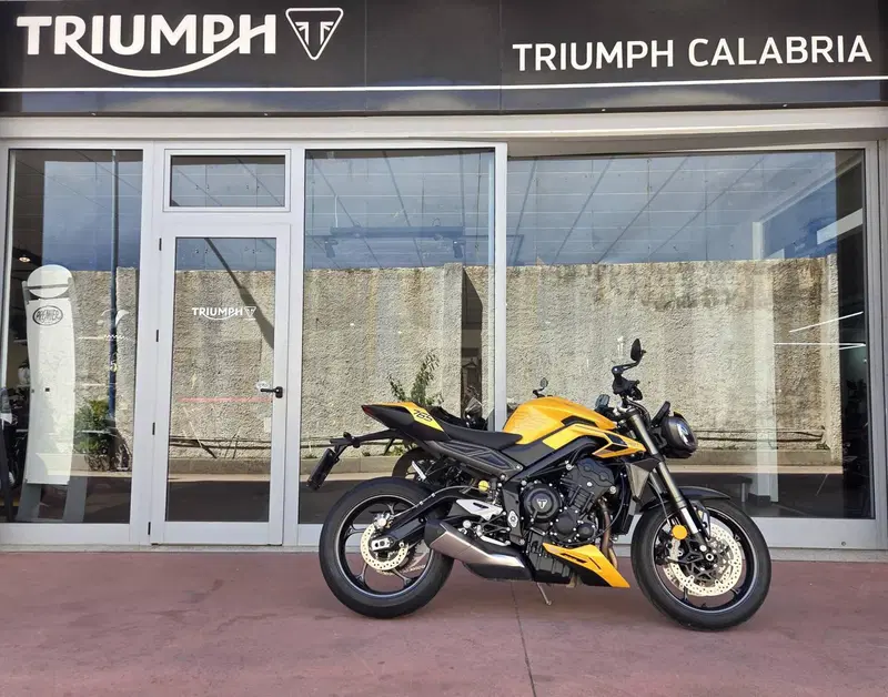 Triumph Street Triple 765 RS (2023 - 26) (2)