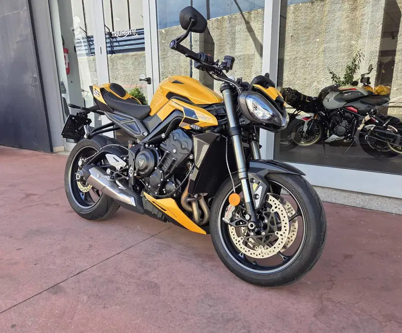 Triumph Street Triple 765 RS (2023 - 26) (3)