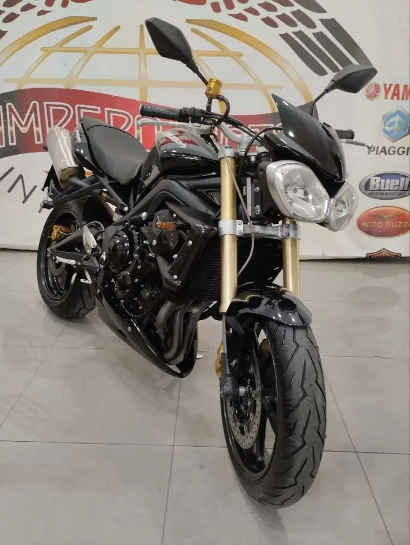 Triumph Street Triple R (2009 - 12) (3)