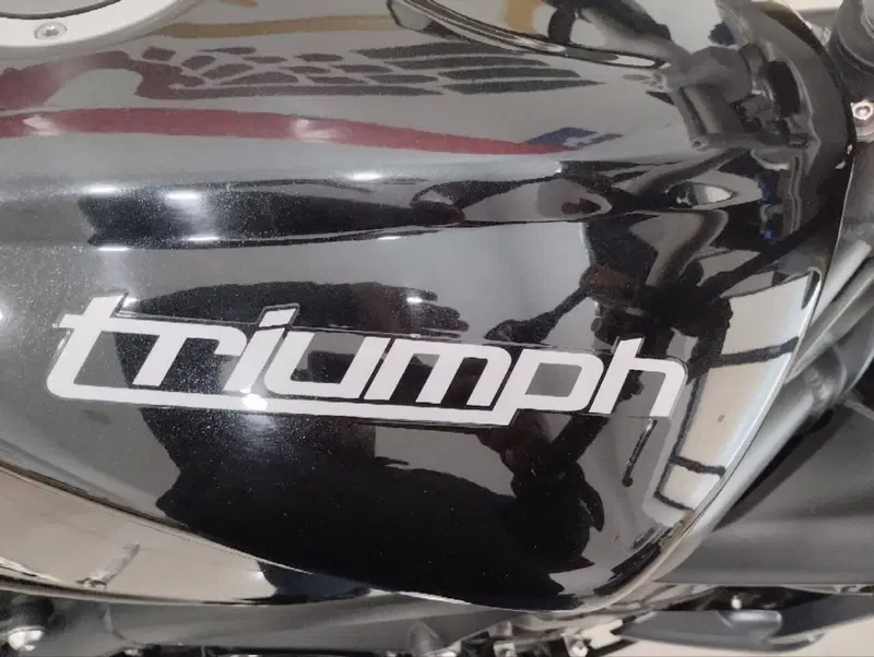Triumph Street Triple R (2009 - 12) (6)