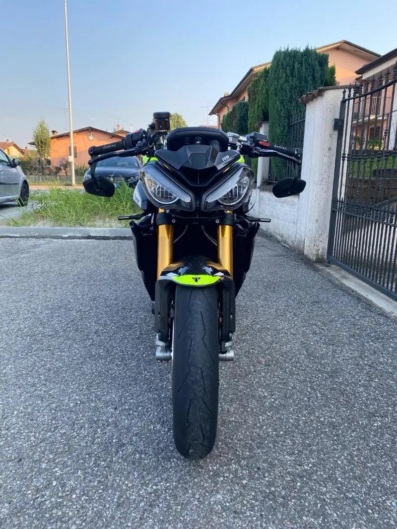 Triumph Street Triple 765 Moto2 Edition (2023 - 24) (5)