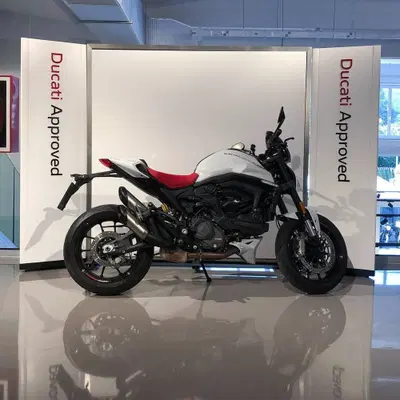 Ducati Monster 937 + (2021 - 25) usata