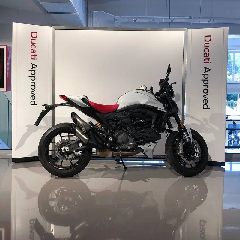 Vendo Ducati Monster 937 + (2021 - 25) usata a Roma (codice 10017845 ...